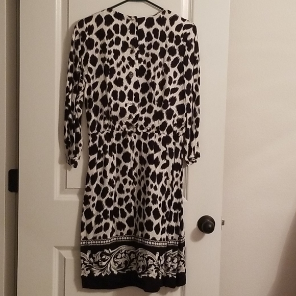 Black and White Dress - Picture 3 of 5